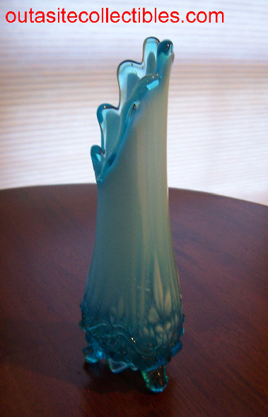 blue_opalescent_glass_vase_antique_sowerby_glass_piasa_bird_vase001014.jpg